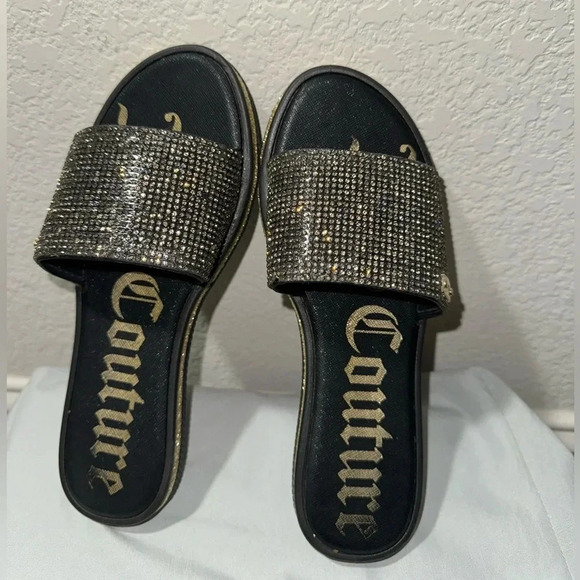 Juicy Couture Shoes - JUICY COUTURE YUMMY CRYSTAL SLIDES SANDALS FLIP FLOP BLACK GOLD size 6
